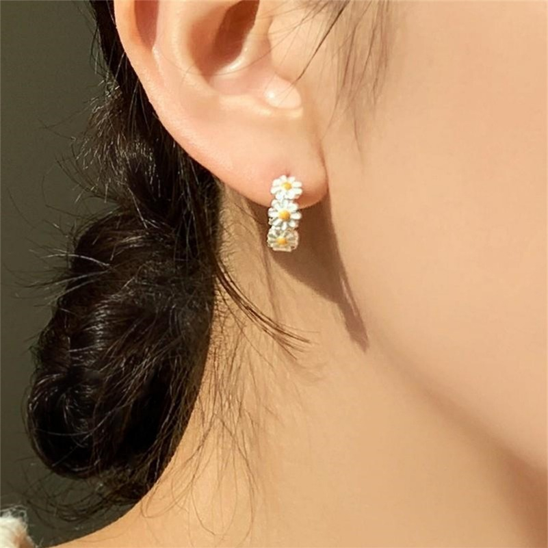 Women's Daisy Enamel Flower Ring Earrings Set